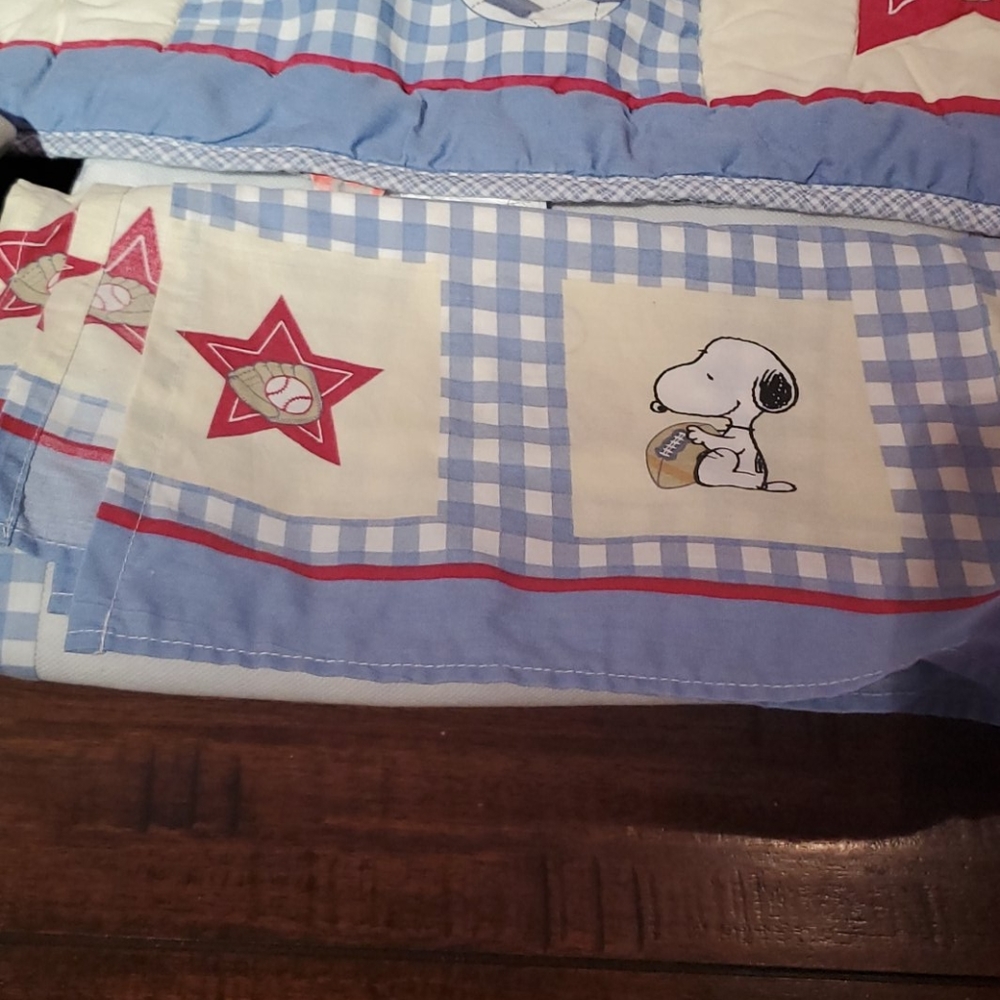 Crib bedding - Picture 2 of 8